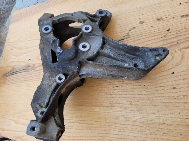 bontott RENAULT MEGANE I Generátor Tartó Bak