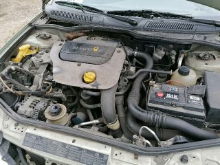 bontott RENAULT MEGANE I Motor (Fűzött blokk hengerfejjel)