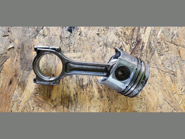 bontott RENAULT MEGANE I Dugattyú és Hajtókar