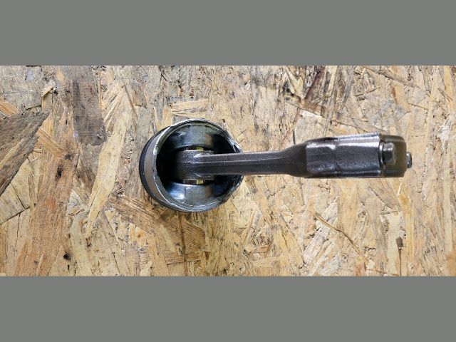 bontott RENAULT MEGANE I Dugattyú és Hajtókar