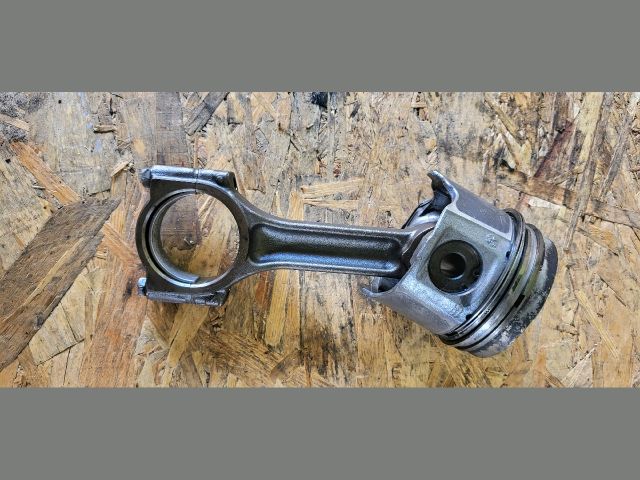 bontott RENAULT MEGANE I Dugattyú és Hajtókar