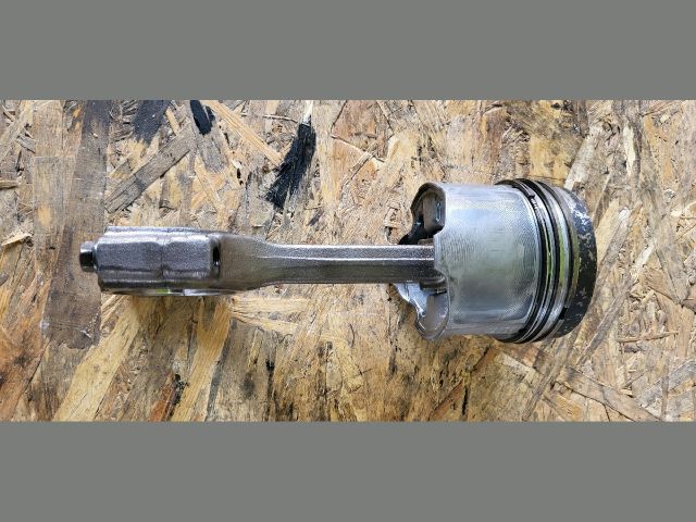 bontott RENAULT MEGANE I Dugattyú és Hajtókar