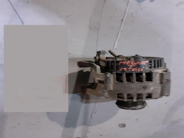 bontott RENAULT MEGANE I Generátor
