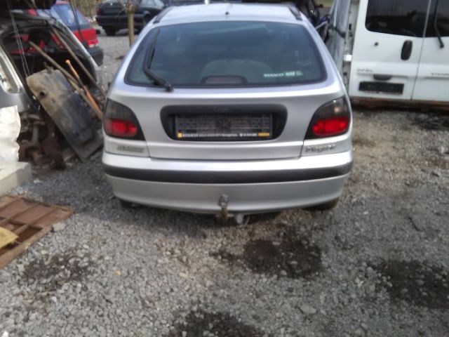 bontott RENAULT MEGANE I Tank