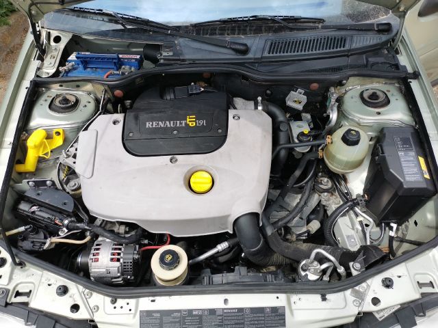 bontott RENAULT MEGANE I Motor (Fűzött blokk hengerfejjel)