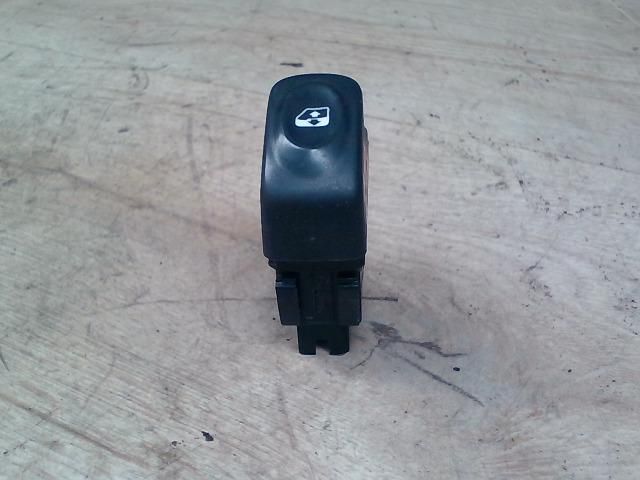 bontott RENAULT MEGANE I Ablakemelő Kapcsoló (Pozíciófüggetlen)