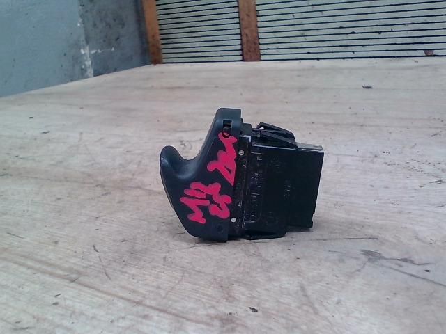 bontott RENAULT MEGANE I Ablakemelő Kapcsoló (Pozíciófüggetlen)