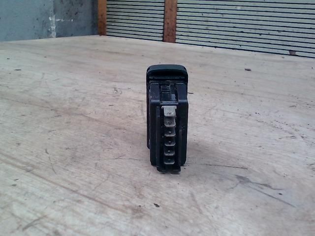 bontott RENAULT MEGANE I Ablakemelő Kapcsoló (Pozíciófüggetlen)