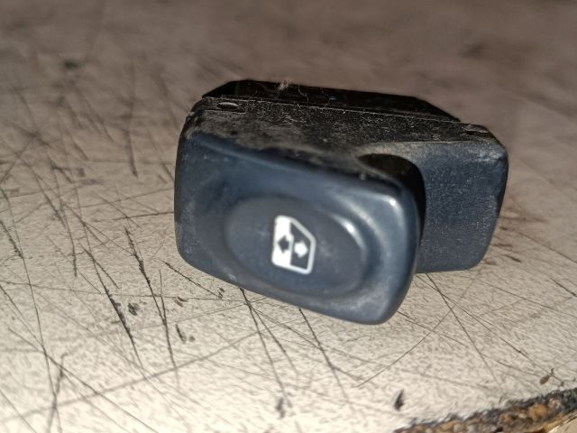 bontott RENAULT MEGANE I Ablakemelő Kapcsoló (Pozíciófüggetlen)