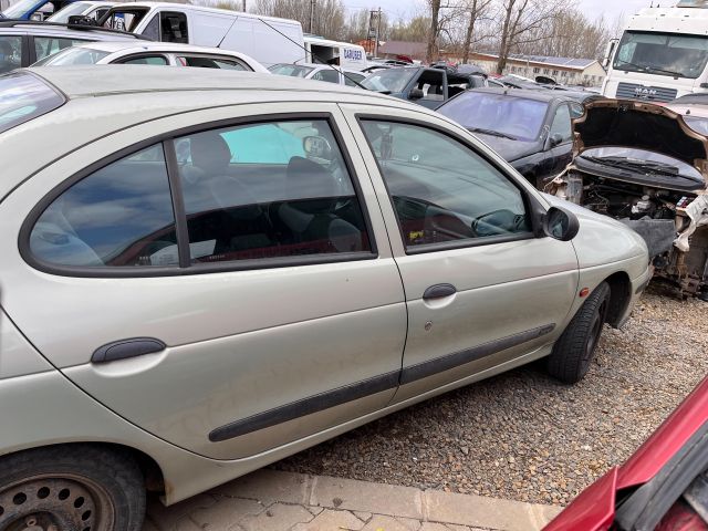 bontott RENAULT MEGANE I Akkumulátor Tartó