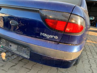 bontott RENAULT MEGANE I Bal Belső Hátsó Lámpa