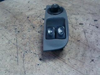 bontott RENAULT MEGANE I Bal első Ablakemelő Kapcsoló