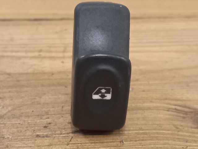 bontott RENAULT MEGANE I Bal első Ablakemelő Kapcsoló