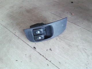 bontott RENAULT MEGANE I Bal első Ablakemelő Kapcsoló