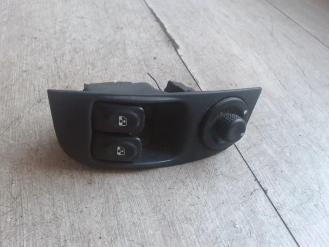 bontott RENAULT MEGANE I Bal első Ablakemelő Kapcsoló