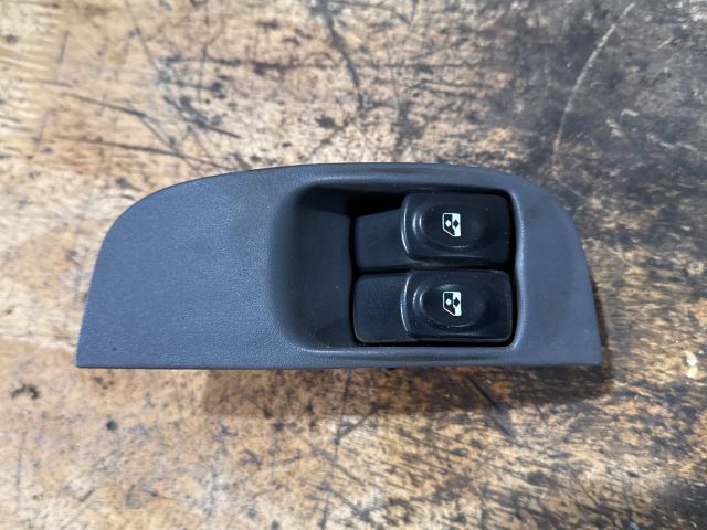 bontott RENAULT MEGANE I Bal első Ablakemelő Kapcsoló