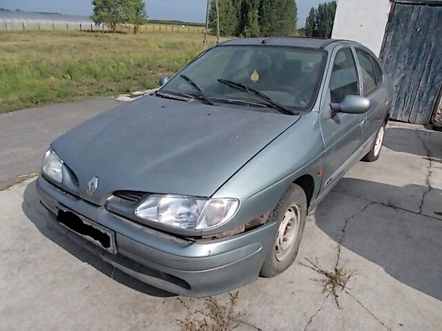 bontott RENAULT MEGANE I Bal első Ablakvezető Gumi