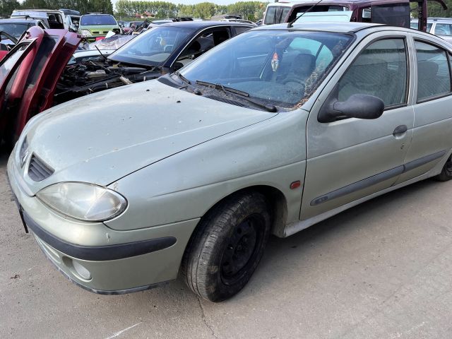 bontott RENAULT MEGANE I Bal első Ajtó Kárpit