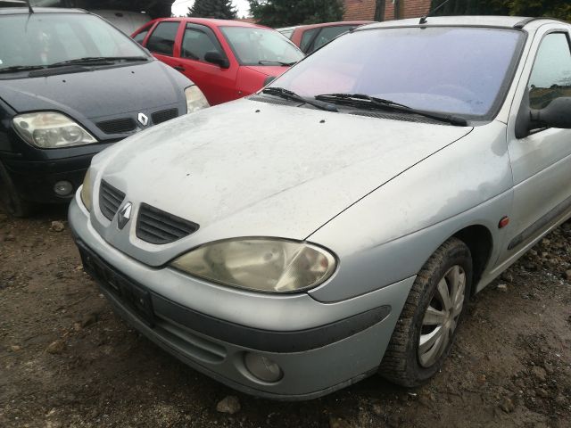 bontott RENAULT MEGANE I Bal első Ajtó (Részeivel)