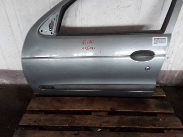 bontott RENAULT MEGANE I Bal első Ajtó (Üres lemez)