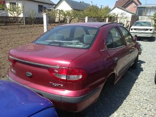 bontott RENAULT MEGANE I Bal első Ajtóhatároló