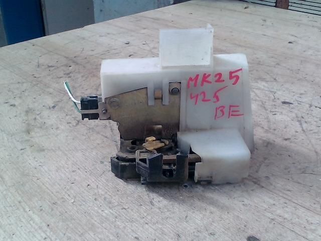 bontott RENAULT MEGANE I Bal első Ajtózár