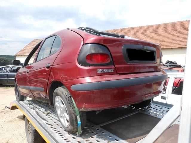 bontott RENAULT MEGANE I Bal első Sárvédő Irányjelző