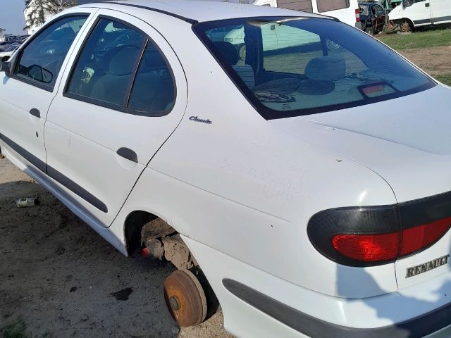 bontott RENAULT MEGANE I Bal első Sárvédő