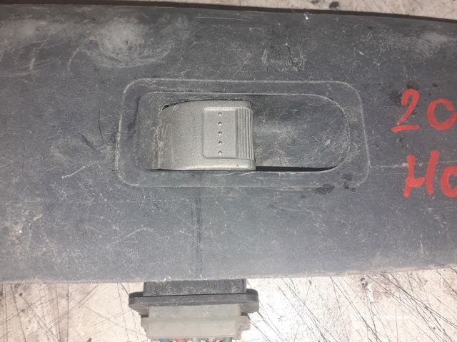 bontott RENAULT MEGANE I Bal hátsó Ablakemelő Kapcsoló