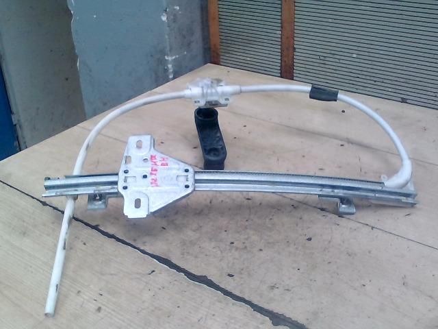 bontott RENAULT MEGANE I Bal hátsó Ablakemelő Szerkezet (Mechanikus)