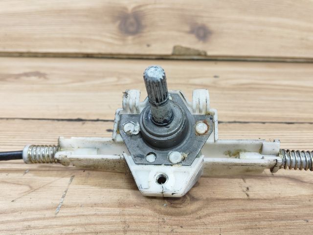 bontott RENAULT MEGANE I Bal hátsó Ablakemelő Szerkezet (Mechanikus)