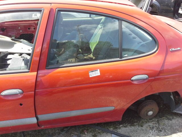 bontott RENAULT MEGANE I Bal hátsó Ajtó (Részeivel)