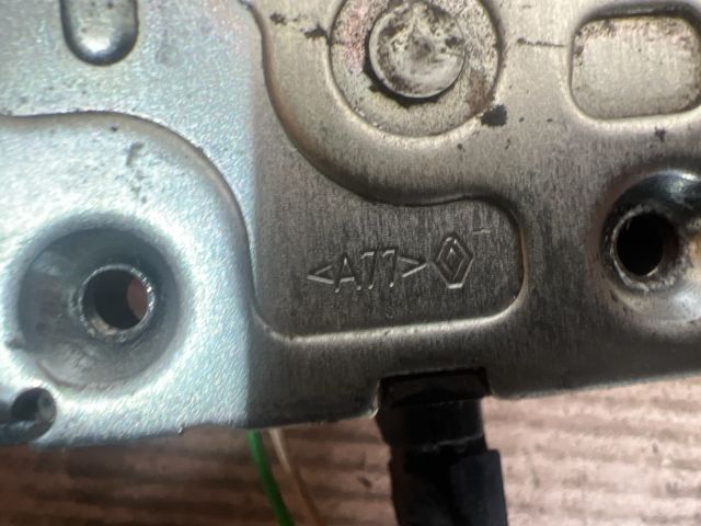 bontott RENAULT MEGANE I Bal hátsó Ajtózár