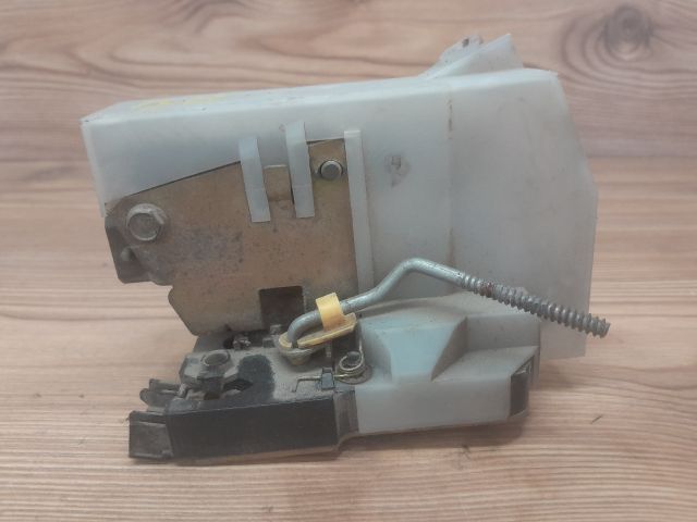 bontott RENAULT MEGANE I Bal hátsó Ajtózár