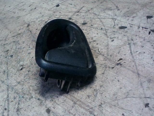 bontott RENAULT MEGANE I Bal hátsó Belső Kilincs