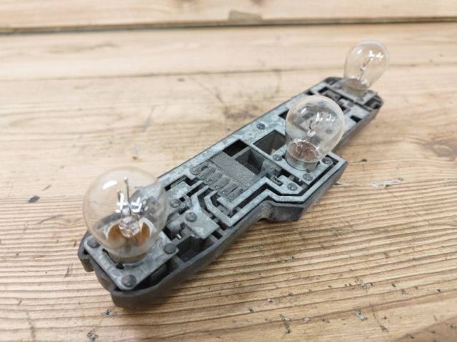 bontott RENAULT MEGANE I Bal Hátsó Lámpa Foglalat