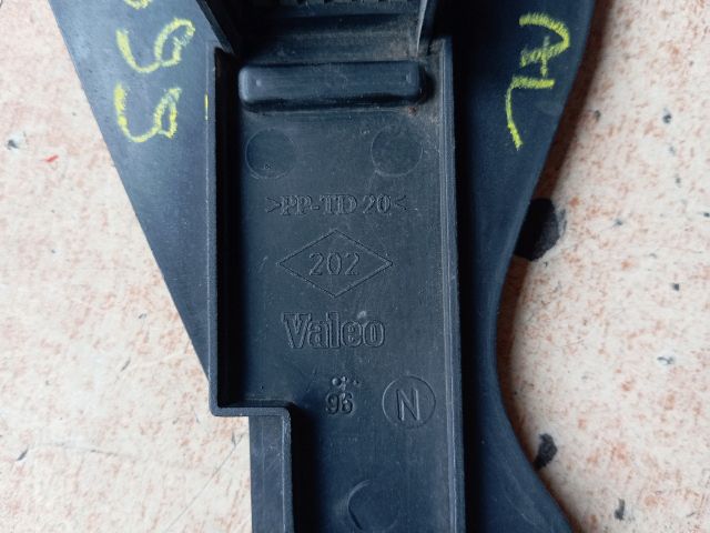 bontott RENAULT MEGANE I Bal Hátsó Lámpa Foglalat