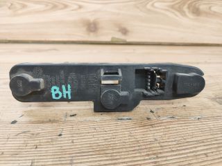 bontott RENAULT MEGANE I Bal Hátsó Lámpa Foglalat