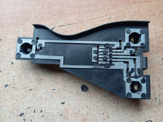 bontott RENAULT MEGANE I Bal Hátsó Lámpa Foglalat