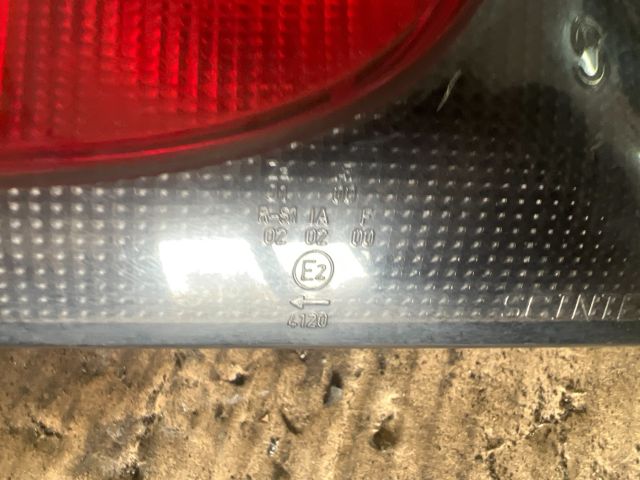 bontott RENAULT MEGANE I Bal Hátsó Lámpa