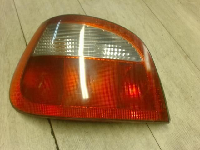 bontott RENAULT MEGANE I Bal Hátsó Lámpa