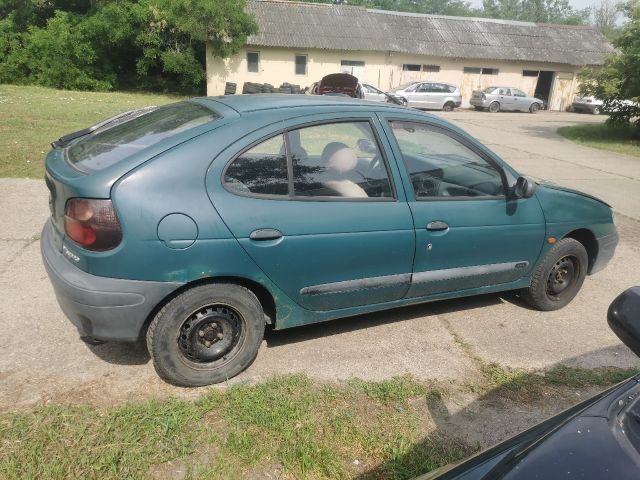 bontott RENAULT MEGANE I Bal Hátsó Lámpa