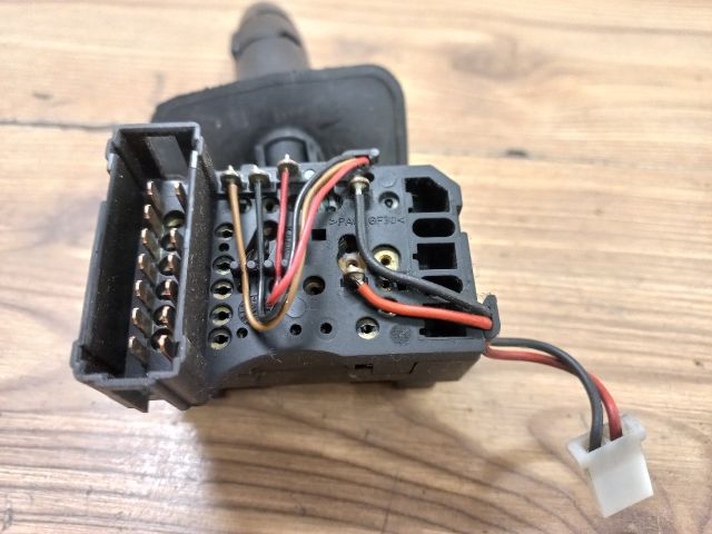 bontott RENAULT MEGANE I Bal Kormánykapcsoló Irányjelző