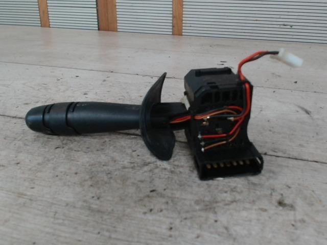 bontott RENAULT MEGANE I Bal Kormánykapcsoló Irányjelző