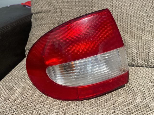 bontott RENAULT MEGANE I Bal Külső Hátsó Lámpa