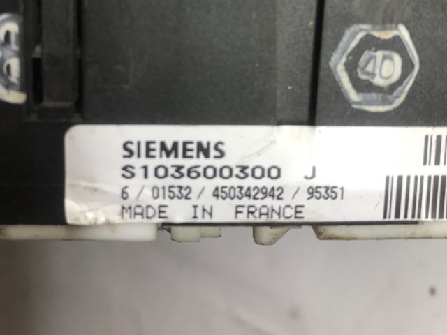 bontott RENAULT MEGANE I Biztosítéktábla Utastér