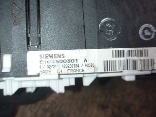 bontott RENAULT MEGANE I Biztosítéktábla Utastér