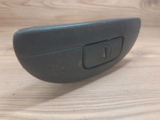 bontott RENAULT MEGANE I Csomagtér Nyitó Kar / Gomb