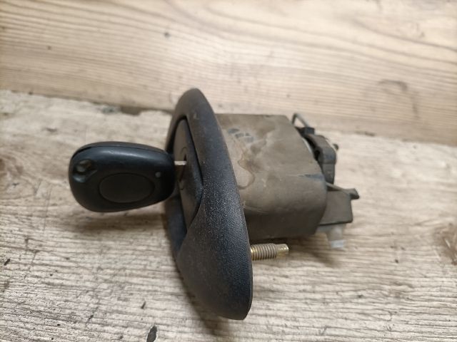 bontott RENAULT MEGANE I Csomagtér Nyitó Kar / Gomb