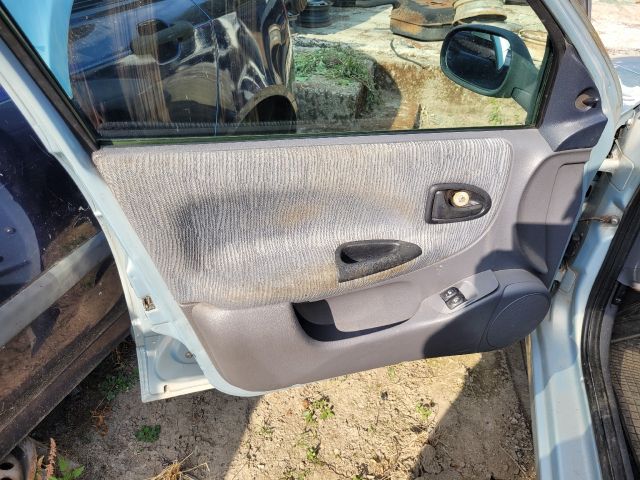 bontott RENAULT MEGANE I Csomagtér Nyitó Kar / Gomb